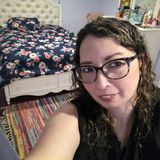 Hi soy Mnica y soy hispana me gustan los nios soy responsable y honrrada