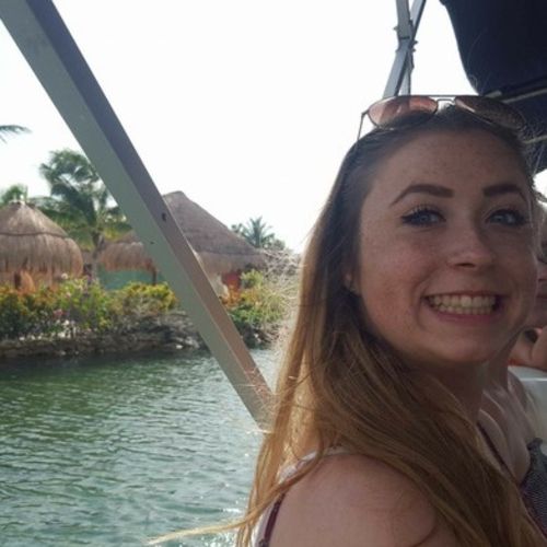 Canadian Nanny Provider Zoe Pitt's Profile Picture
