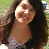 Italian girl, looking for a part-time job as nanny!
