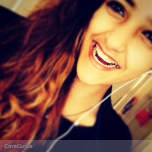 Canadian Nanny Provider Zainab N's Profile Picture