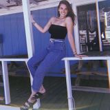Im Erin, looking to save some money for college and clean with the best of my abilities!