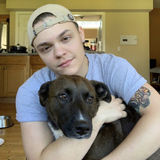 Freshman at The University of Akron majoring in Biomedical Science. I can help with most of your pet needs, just ask!