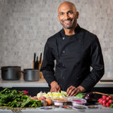 Deep passion for fresh and healthy food chef, love to discover and create worlds.