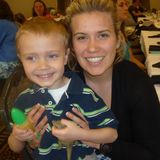 Experienced Happy Helper/ Babysitter :)