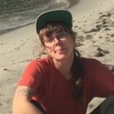 Writer looking to care for your home while getting some writing done!