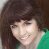Trustworthy and reliable House and Petsitter in Tarzana, California