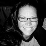 Former caregiver/apartment manager seeking house/pet sitting jobs.
