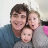Fun but firm English Manny with 7000+ hours childcare experience around the globe.