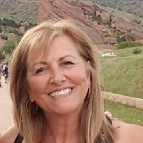 House Sitter Provider Betsy Hawkins's Profile Picture