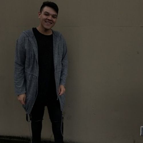 House Sitter Provider Christian Flores's Profile Picture
