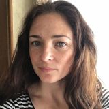 Caring mature House Sitter in Newberg