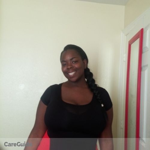 Housekeeper Provider Zii Davis's Profile Picture