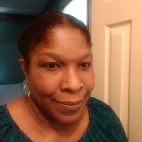 Housekeeper Provider Julia Shadiid's Profile Picture