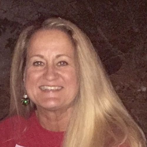 House Sitter Provider Laura Fries's Profile Picture