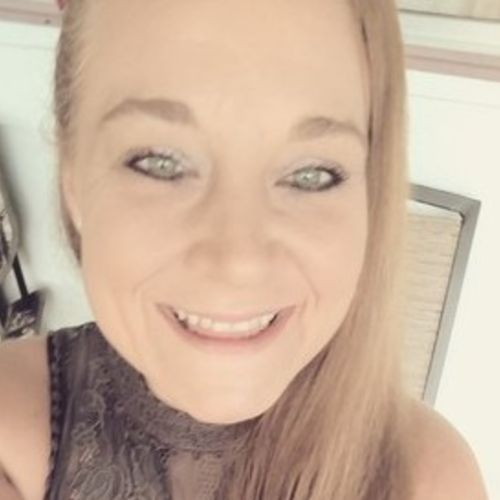 Housekeeper Provider Stephanie Bradley's Profile Picture