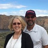 Husband n Wife House Sitters for Queen Creek