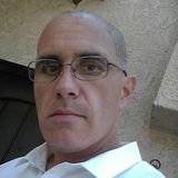 Seeking Simi Valley House and Petsitter Jobs