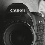 Renato R.
Photographer with 7 years of experience and ex Canon Trainner.
Experience in areas such as marriage, family, childr
