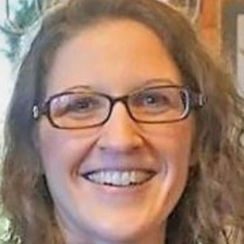 Pet Care Provider Julia Y's Profile Picture