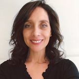 Reliable, British girl in Bayside, animal lover, kid-friendly too!