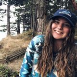 Babysitter Offered in Bellingham