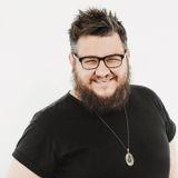 Fashion and portrait photographer with 15 years experience.
