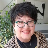 WeHo Local Looking To Help You With Your House-Sitting Needs!