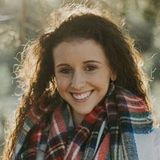 Hi! I'm Leanna and I offer dogwalking, overnight care, and pet sitting; I would love to care for your furbabies!