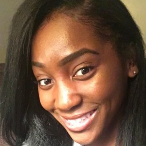 Housekeeper Provider Lolesha Clark's Profile Picture