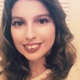 Im Jacqueline Valenzuela and i offer a great sitting service.
