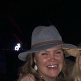 Reliable, single woman who is a professional and will care for your dogs, cats and home like its her own.