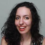 Billingual nanny, energetic and cheerful