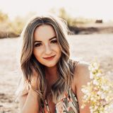 Recent college graduate looking for babysitting jobs!