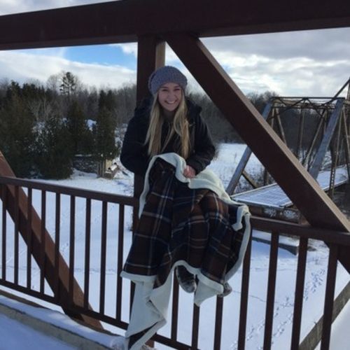 Canadian Nanny Provider Mackenzie D's Profile Picture