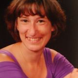 Babysitter Offered in Henderson