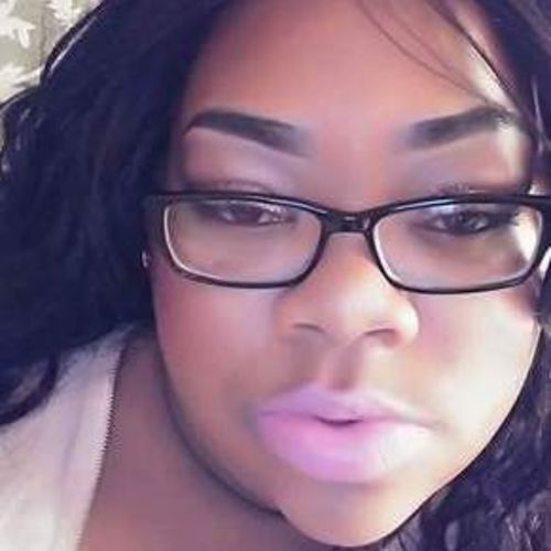 Housekeeper Provider Courtney R's Profile Picture