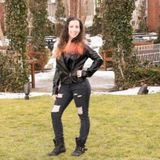 Clean, organized, respectful woman looking for house sitting job in Westchester area! Many services included!