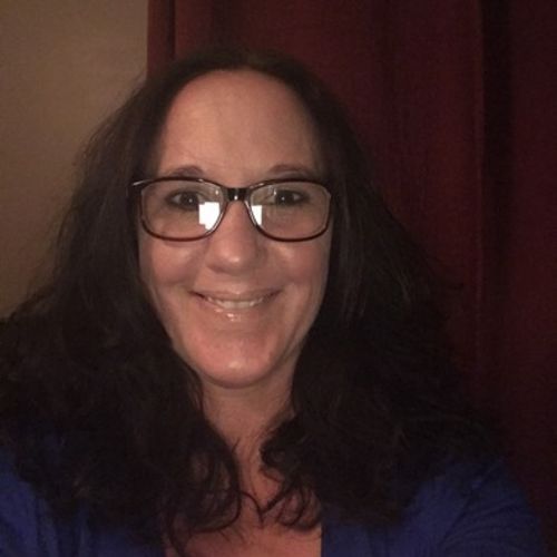 House Sitter Provider Tracie Robertson's Profile Picture