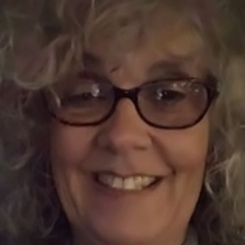 House Sitter Provider Lisa Hard's Profile Picture
