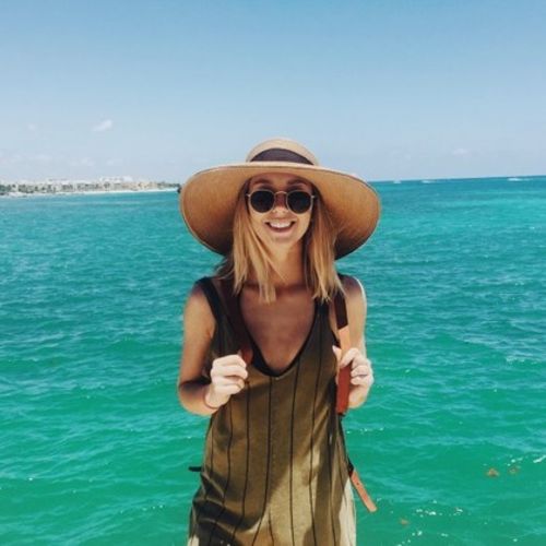House Sitter Provider Carlie T's Profile Picture