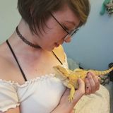 Reliable, flexible, and seasoned petmom!