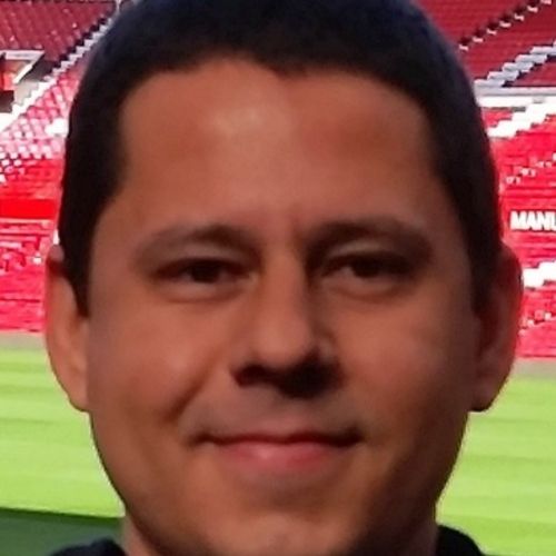 Pet Care Provider Felipe O's Profile Picture
