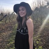 Honest and experienced house sitter in Eugene, Oregon that offers in home animal and house care. Over night or day time.