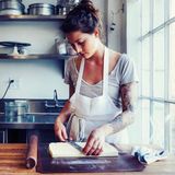 Experience in everything from savory to pastry, raw vegan diets to fine dining, menu planning or dinner parties.