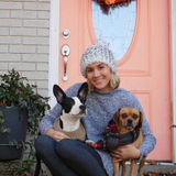 Hey there, I'm Lily! I have over a year's experience working with & training dogs, and I would love to help with your babies!