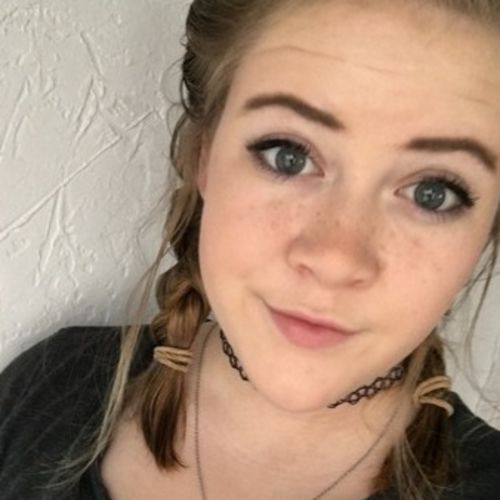 House Sitter Provider Olivia Smirl's Profile Picture