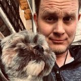 Im Oliver; I take care of pets of all shapes, sizes, breeds, temperaments, training-styles and cater to all medical needs.