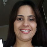 Sou brasileira e gostaria de me mudar para o Canada para trabalhar como nho 32 anos, sou divorciada.