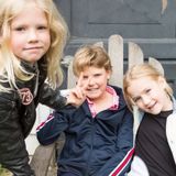 Busy household (3 fun girls!) looking for a positive, active, organized "house manager"! FT/live-out. Avenue Rd & Eglinton