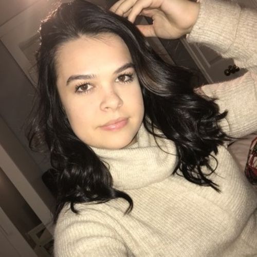 Canadian Nanny Provider Courtney P's Profile Picture
